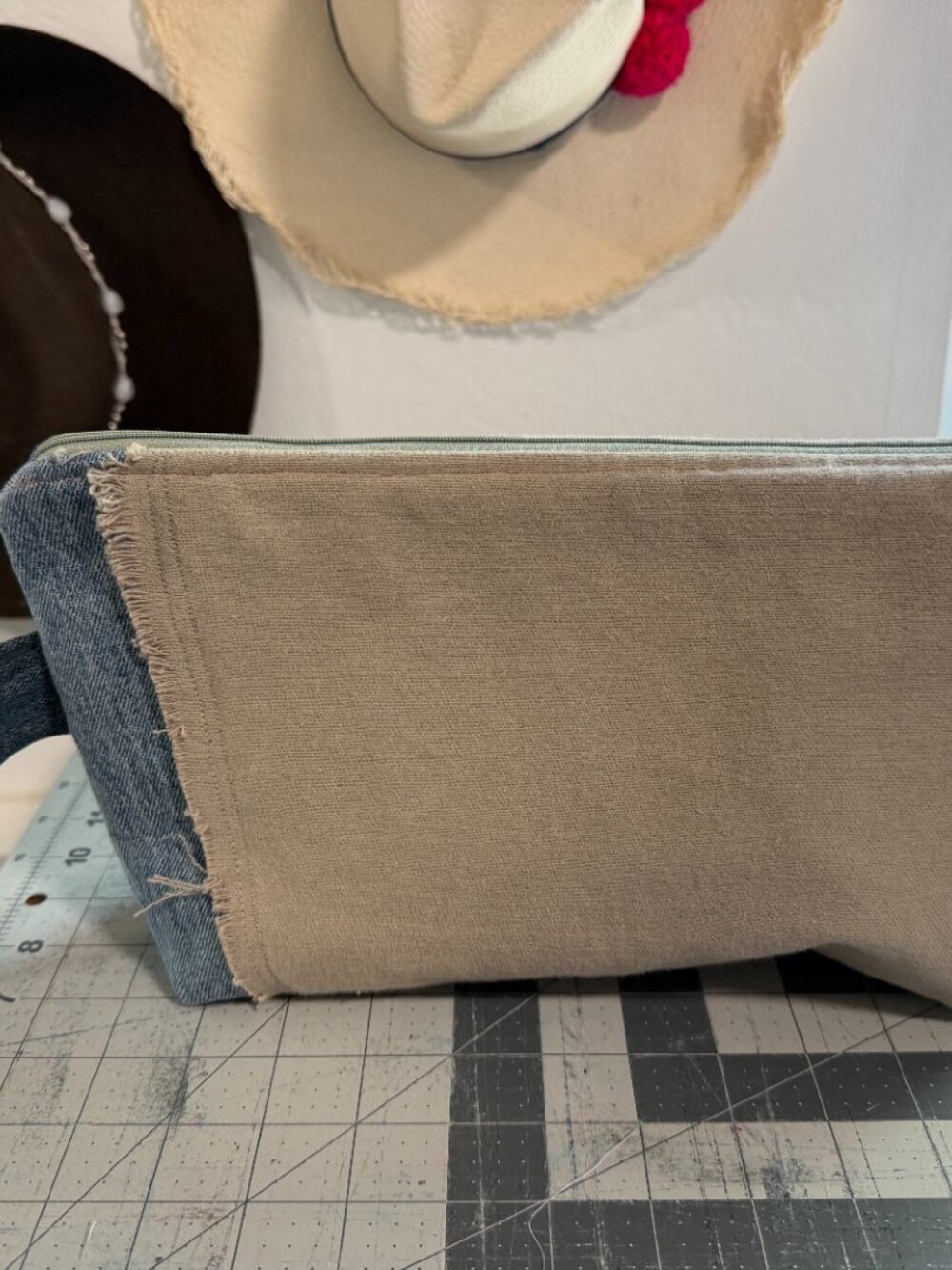 HANDMADE | Khaki Clutch 1